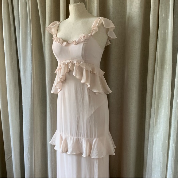 WAYF LONG RUFFLED SOFT PINK EVENING DRESS - Picture 13 of 13